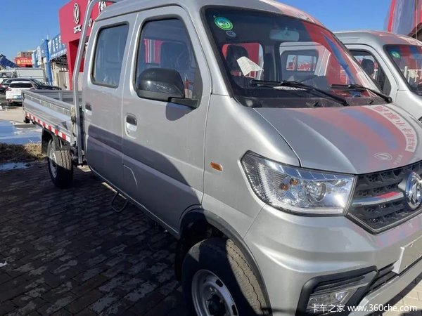 四川成都东风4S店双排座的东风途逸T3小卡实拍评测(图3) 四川成都东风4S店双排座的东风途逸T3小卡实拍评测(图3)